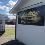 Image d'un panneau enseigne