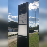 Image d'un totem publicitaire